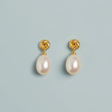 Aurate x Marilyn Monroe: Gold Knot Pearl Drop Earrings