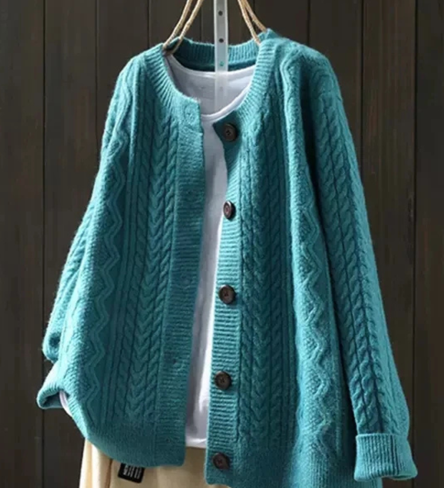 Lorença – Cardigan en Maille Torsadée