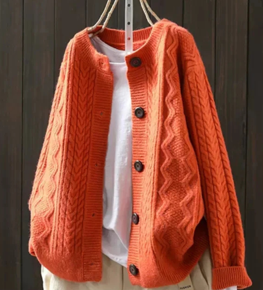 Lorença – Cardigan en Maille Torsadée