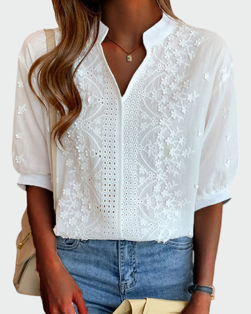 Blouse à Détails en Dentelle