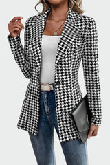 Blazer à la Coupe Élégante et Raffinée
