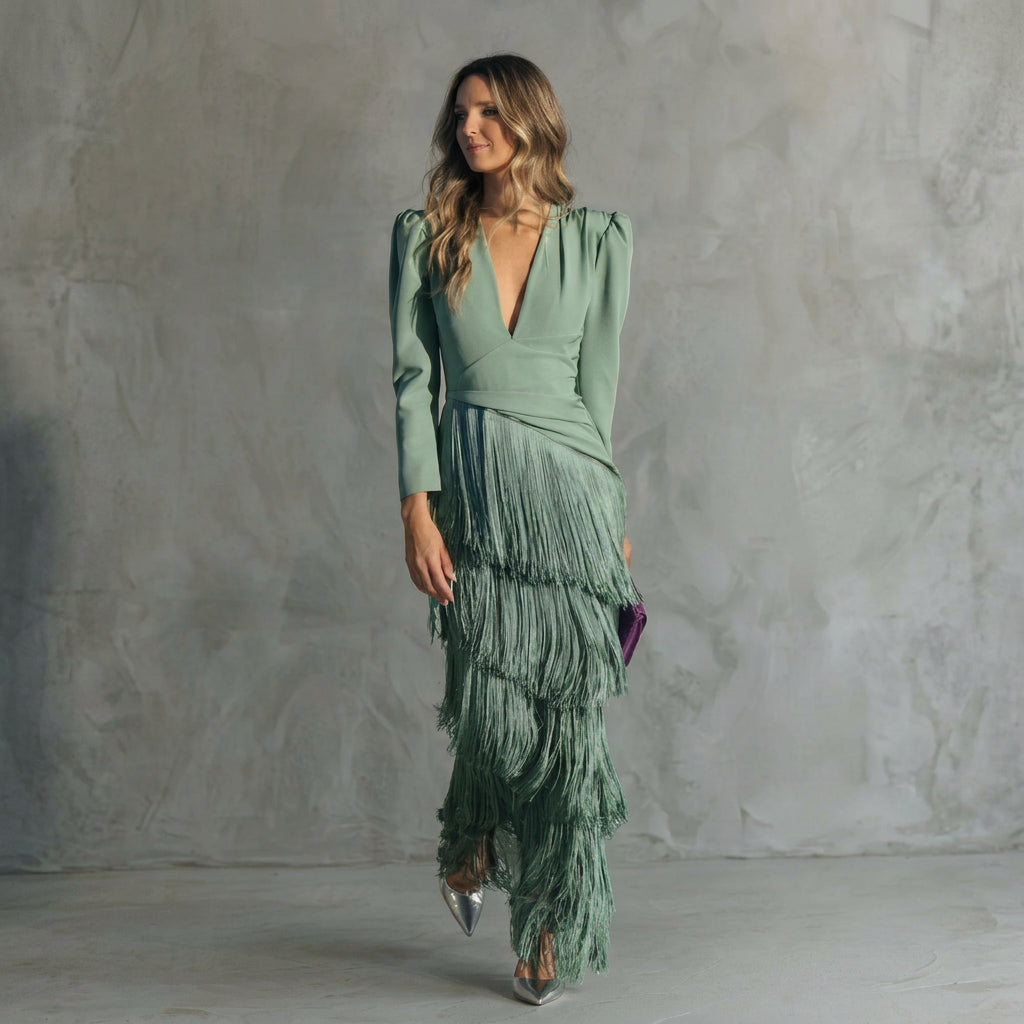 Gabriela – Robe Longue à Franges et Décolleté en V